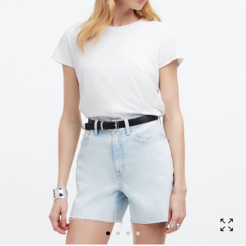 Madewell The '90s Mid-Length Jean Short sz 24 sold out NWT here (2 pair 4 sale)